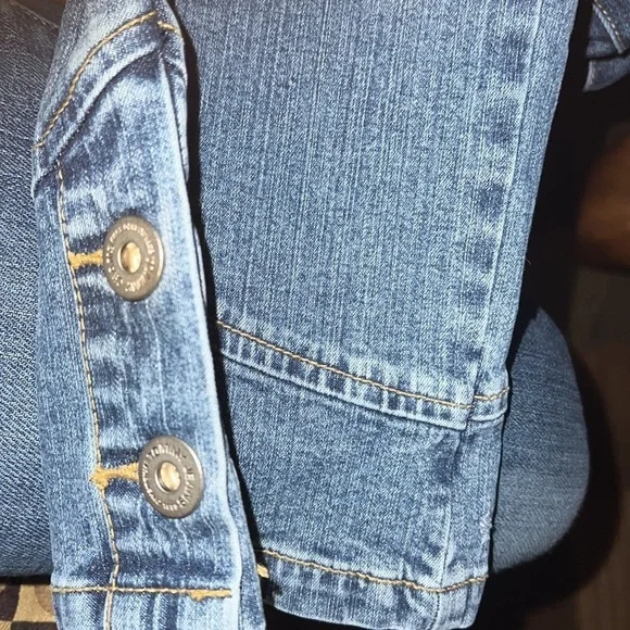 Tommy Jeans Cropped Buttoned Pockets 9 - Picture 6 of 9